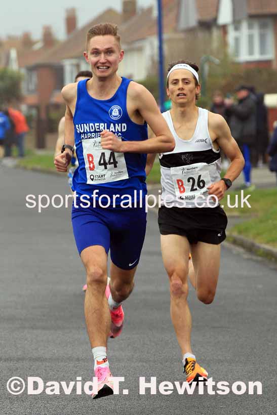 Senior mens 12 Stage 2023 Northern Mens 12 stage and Womens 6 Stage Relays and Young Athletes, Redcar. Photo: David T. Hewitson/Sports for All Pics